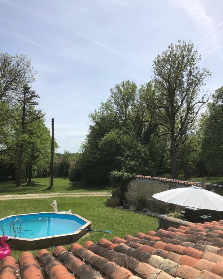 As Seen On A New Life In The Sun - Beautiful 3 Bedroom Cottage With Shared Pool Montboyer Exterior foto