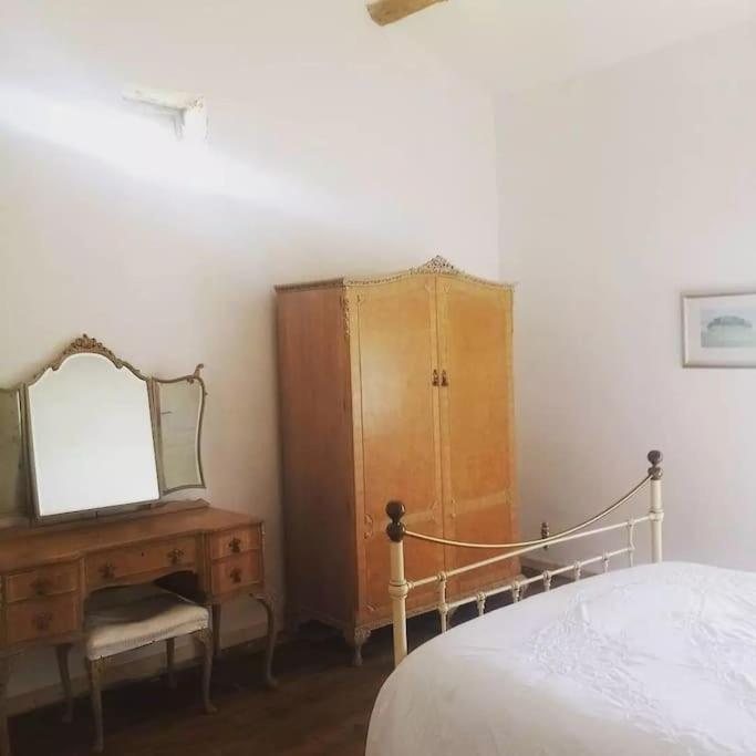 As Seen On A New Life In The Sun - Beautiful 3 Bedroom Cottage With Shared Pool Montboyer Exterior foto